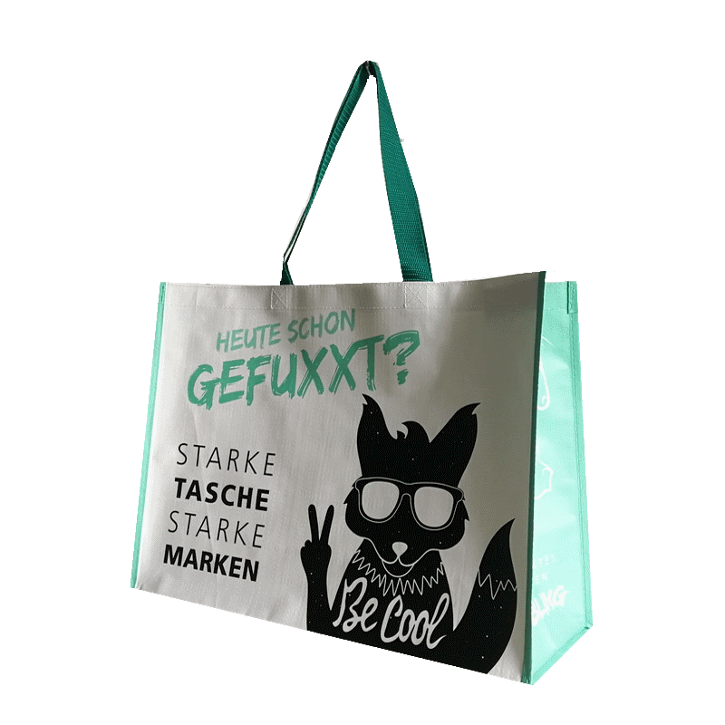 mit zwei oder mehreren Schlaufen in verschiedenen Längen