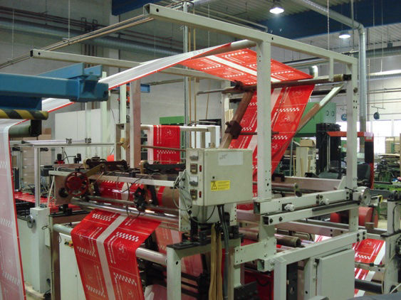 West-Papier - Konfektionsmaschine in Aktion